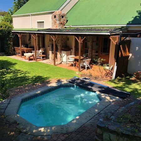 Matshana Lodge Hermanus Bagian luar foto